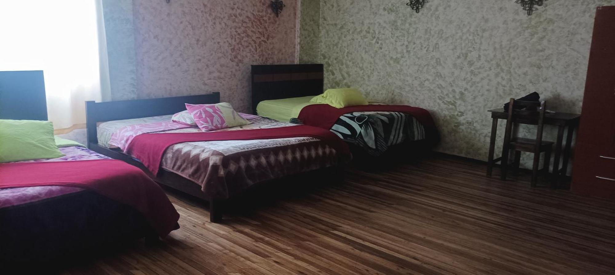 La Perla Cuencana Hostal Room photo